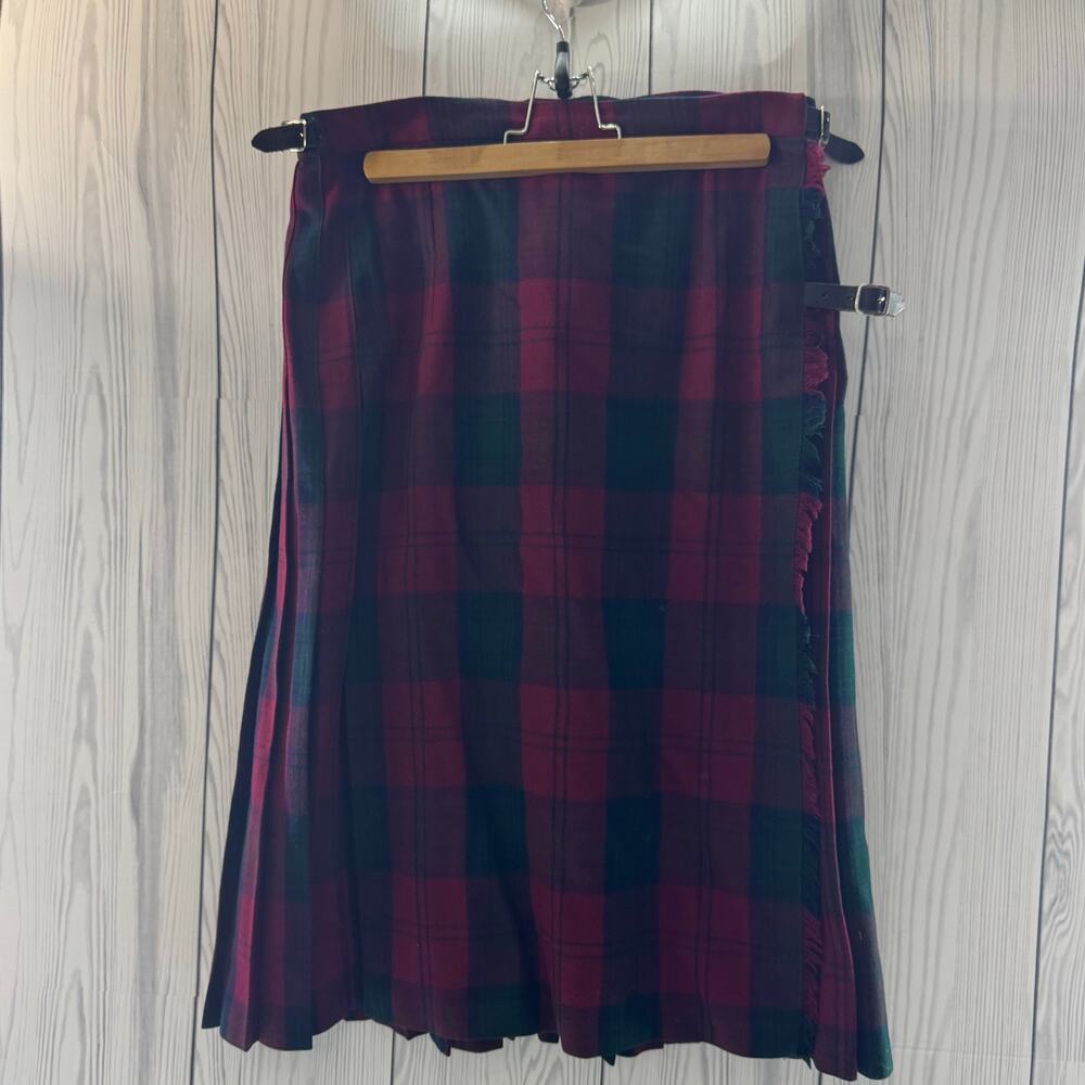 VTG Authentic INSHMOHR of SCOTLAND Plaid Wrap Kilt Red Green Buckle Sz 20-W31